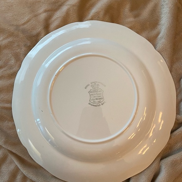 American Heritage Blue and White Decorative Plate - Picture 2 of 4